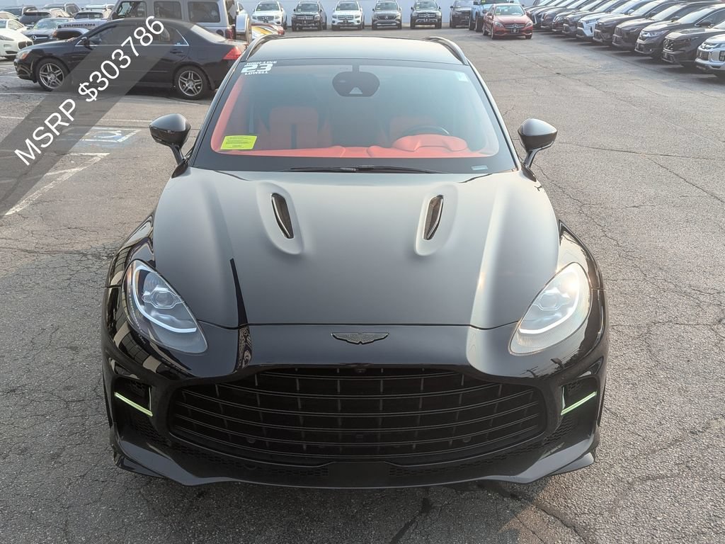Used 2023 Aston Martin DBX 707 AWD/4WD image 3