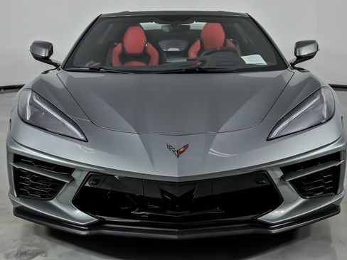 Used 2023 Chevrolet Corvette Stingray Premium Conv w/ Z51 Performance Package image 5