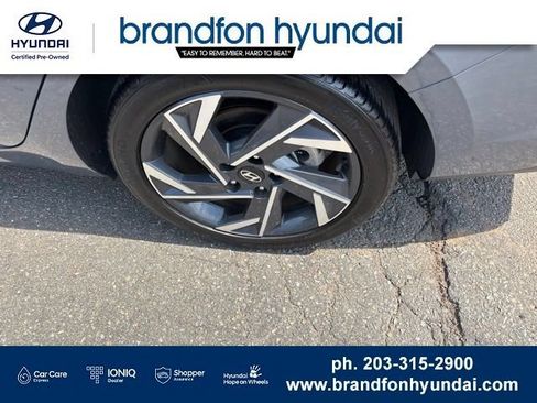 Used 2025 Hyundai Elantra Sport FWD image 31