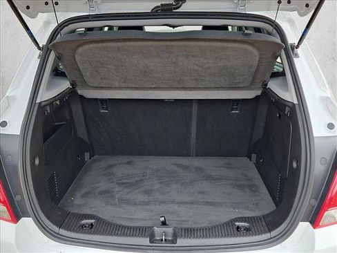 Used 2020 Chevrolet Trax LT w/ LT Convenience Package FWD image 6