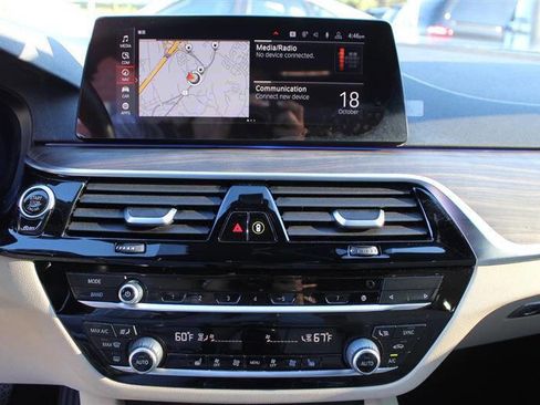 Used 2020 BMW 530i w/ Convenience Package image 20