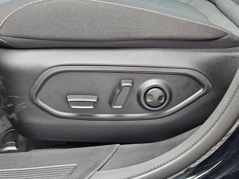 New 2026 Jeep Cherokee Laredo image 18