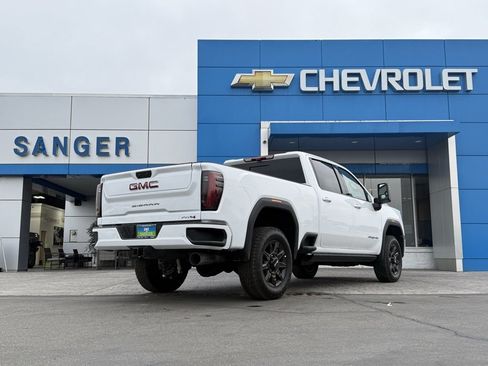 New 2026 GMC Sierra 2500 AT4 w/ AT4 Premium Plus Package image 6