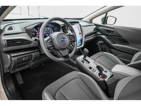 Used 2025 Subaru Crosstrek 2.5i Premium AWD/4WD image 18