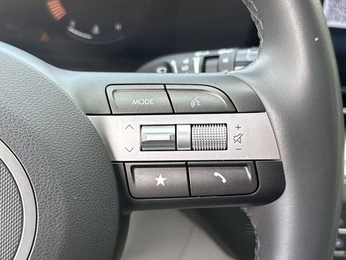 Used 2024 Hyundai Kona SEL FWD image 37