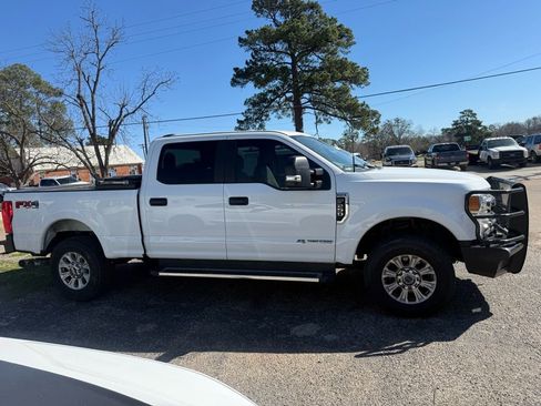 Used 2022 Ford F250 XL w/ STX Appearance Package image 5