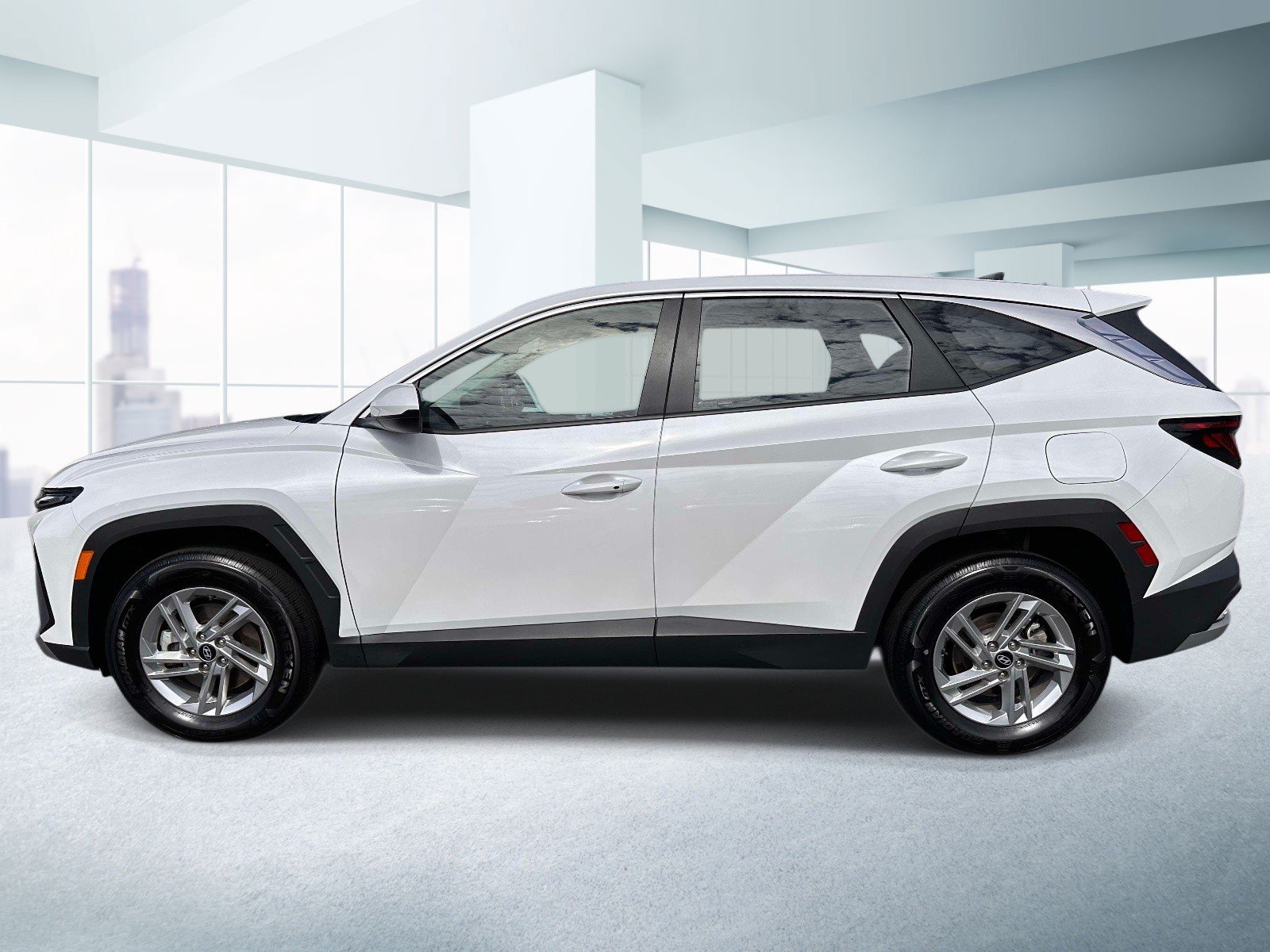 Used 2025 Hyundai Tucson SE AWD/4WD image 2