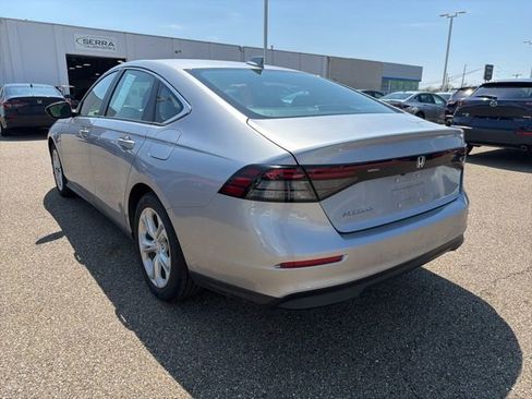 Used 2023 Honda Accord LX image 4