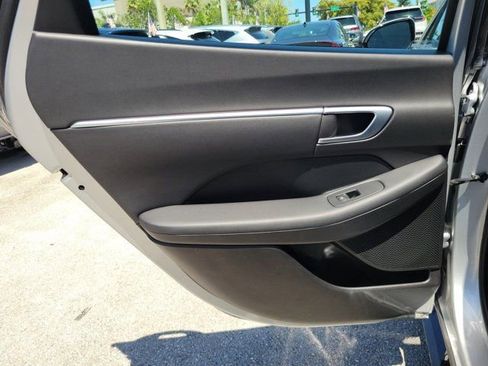 Certified 2025 Hyundai Sonata SEL FWD image 9