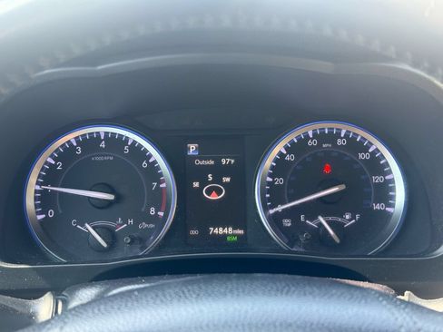 Used 2018 Toyota Highlander XLE FWD image 9