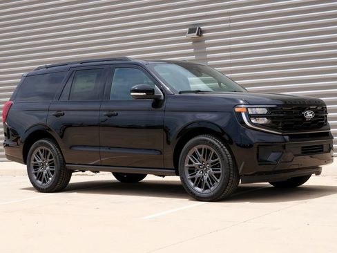 New 2027 Ford Expedition Platinum AWD/4WD image 1