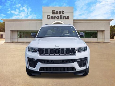 New 2026 Jeep Grand Cherokee Limited AWD/4WD image 8