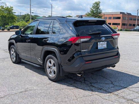 Used 2023 Toyota RAV4 XLE w/ Convenience Package AWD/4WD image 5
