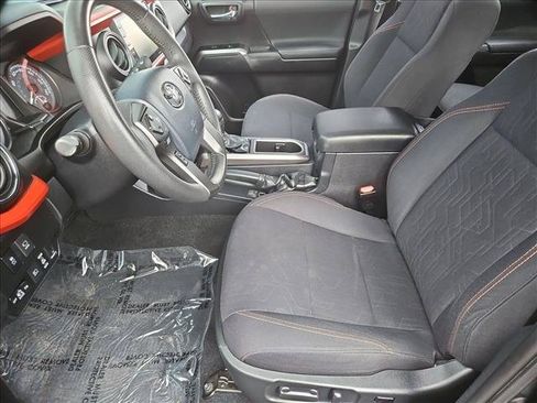 Used 2020 Toyota Tacoma TRD Sport w/ Advanced Technology Package AWD/4WD image 22