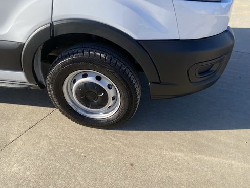 Used 2024 Ford Transit 250 Low Roof image 2