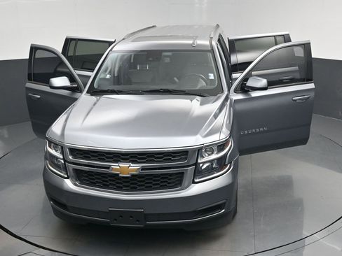 Used 2020 Chevrolet Suburban LT image 62