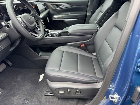 New 2026 Chevrolet Traverse LT w/ Midnight/Sport Edition FWD image 13