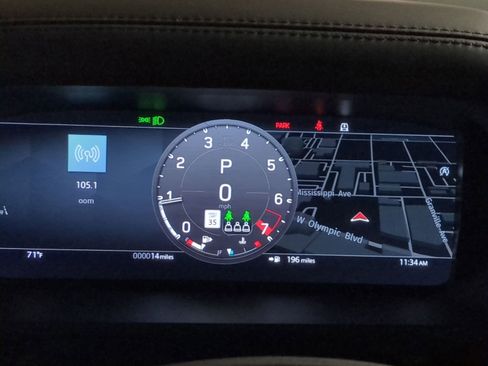 New 2026 Land Rover Defender 130 X-Dynamic SE AWD/4WD image 18