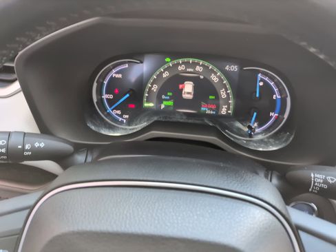 Certified 2021 Toyota RAV4 Limited image 22