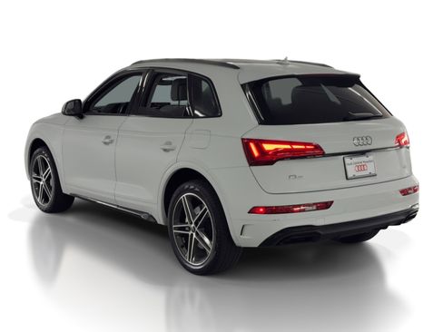 Certified 2023 Audi Q5 e Premium Plus w/ Premium Plus Package image 3