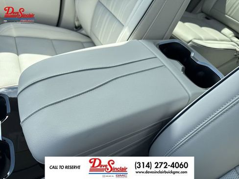 New 2026 Buick Enclave Avenir w/ Super Cruise Package FWD image 21