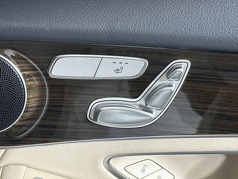 Certified 2022 Mercedes-Benz GLC 300 image 16