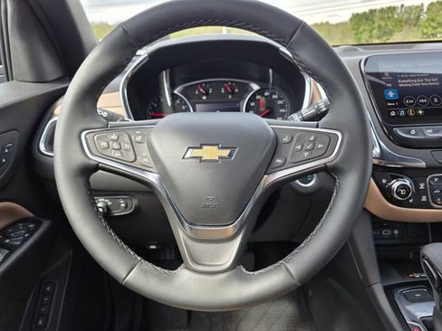 Used 2024 Chevrolet Equinox Premier AWD/4WD image 28