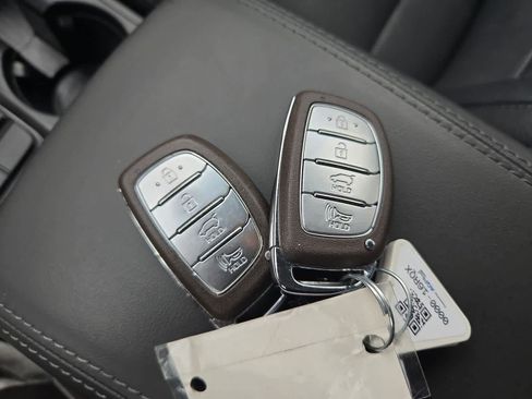 Used 2020 Hyundai Tucson Value w/ Cargo Package image 32