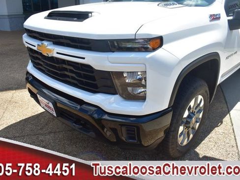 New 2026 Chevrolet Silverado 2500 Custom w/ Custom Convenience Package AWD/4WD image 29