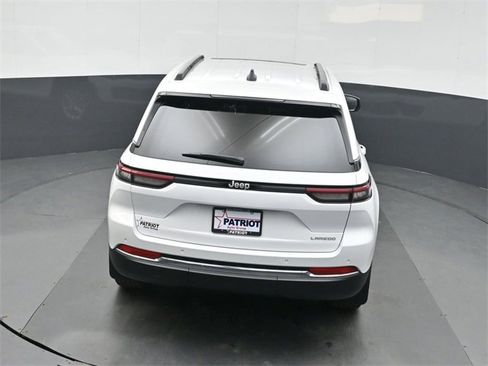 New 2025 Jeep Grand Cherokee Laredo image 32