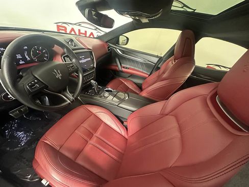 Used 2023 Maserati Ghibli Modena Q4 image 23