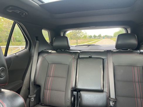 Used 2022 Chevrolet Equinox RS FWD image 78