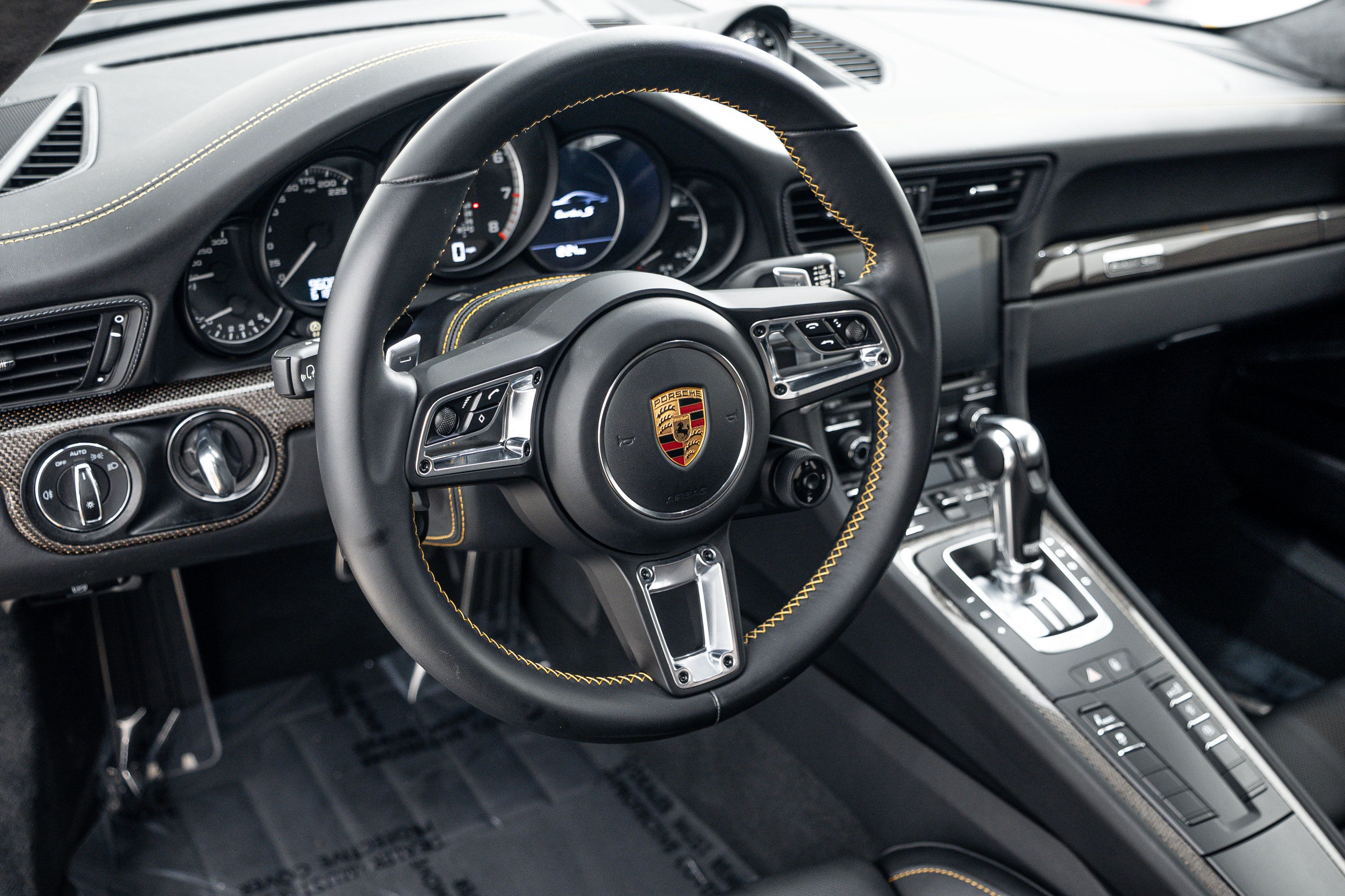 Certified 2018 Porsche 911 Turbo S AWD/4WD image 18