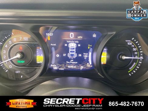 Used 2024 Jeep Wrangler Unlimited Rubicon 4xe AWD/4WD image 17