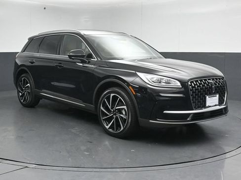 Certified 2023 Lincoln Corsair Reserve w/ Equipment Group 202A AWD/4WD image 1