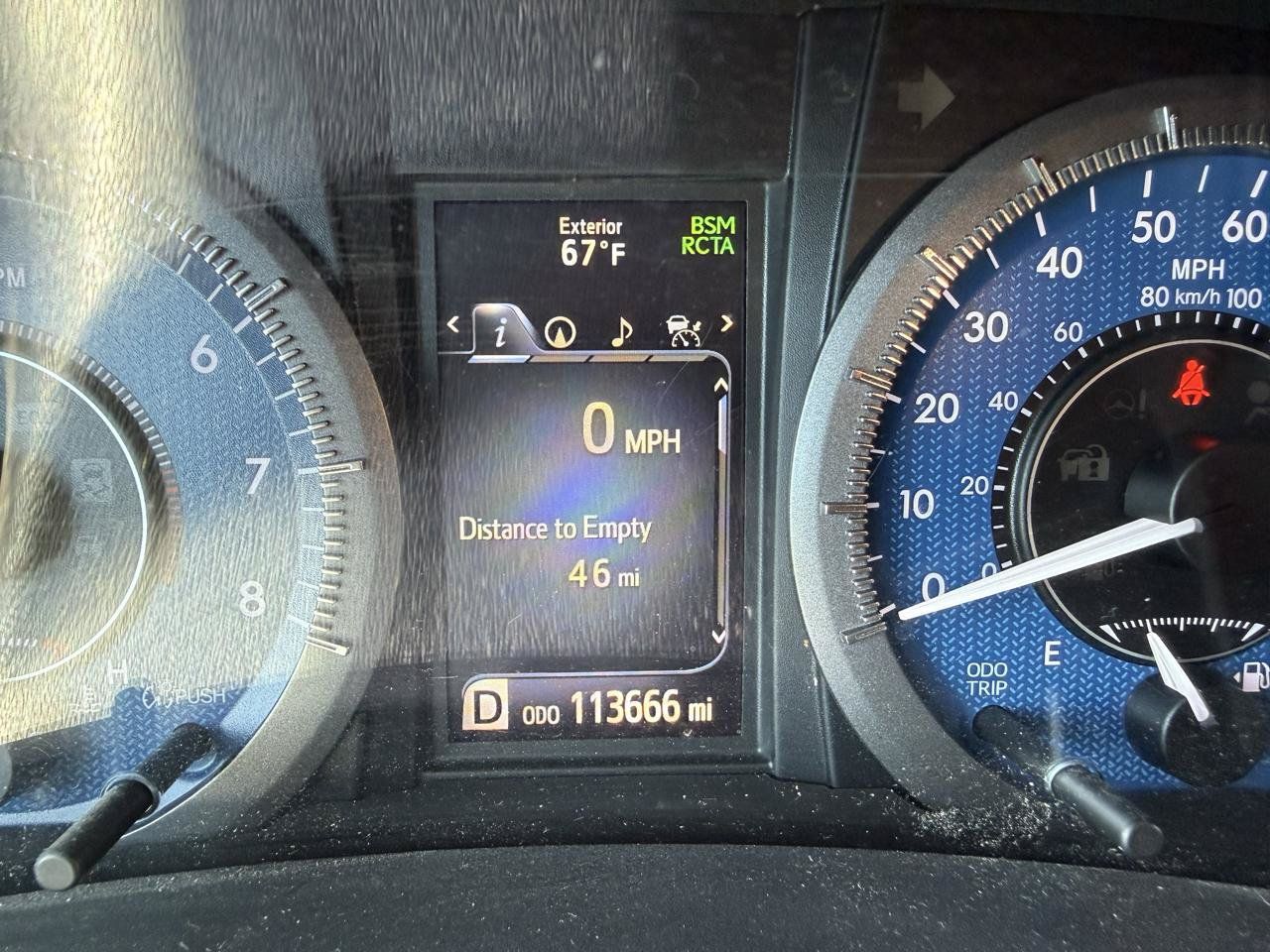 Used 2018 Toyota Sienna XLE w/ XLE Navigation Package FWD image 2