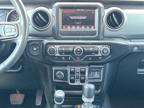 Used 2023 Jeep Wrangler Unlimited Sport AWD/4WD image 14