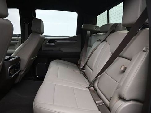 Used 2023 Chevrolet Silverado 1500 LTZ AWD/4WD image 10