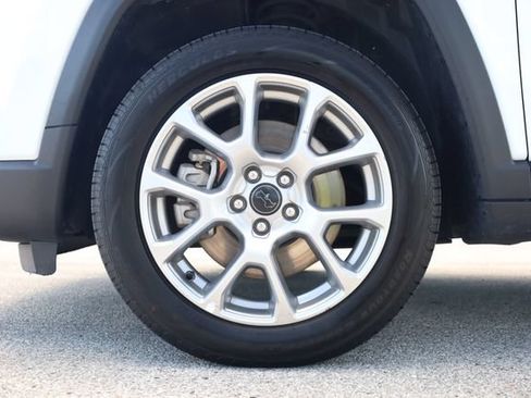 Used 2025 Jeep Compass Limited AWD/4WD image 8