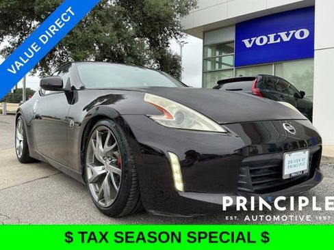 Used 2015 Nissan 370Z Coupe RWD image 1
