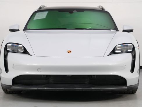 Used 2024 Porsche Taycan 4 Cross Turismo image 7