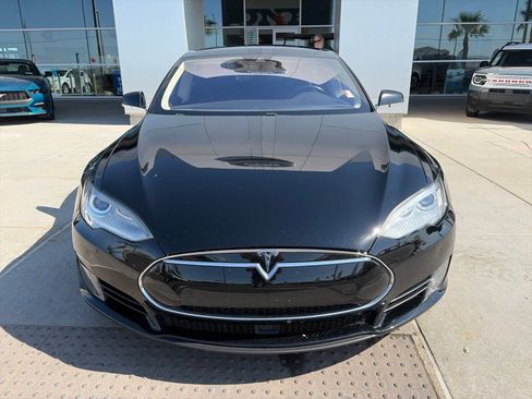 Used 2015 Tesla Model S 70D AWD/4WD image 10