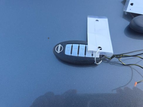 Used 2025 Nissan Altima 2.5 SV FWD image 26