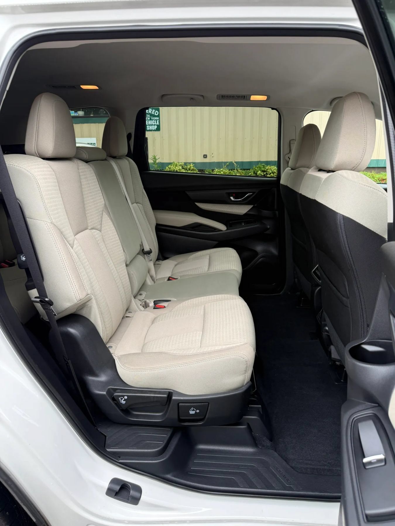Used 2021 Subaru Ascent Premium w/ Convenience Package AWD/4WD image 23