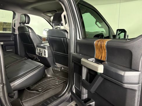 Certified 2018 Ford F150 Lariat w/ Equipment Group 502A Luxury AWD/4WD image 33