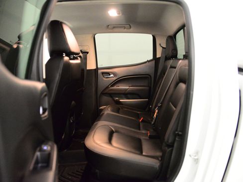 Used 2022 GMC Canyon AT4 w/ Trailering Package image 11