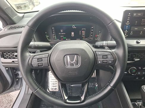 Used 2023 Honda Accord Sport image 20