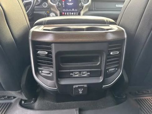 Used 2021 RAM 1500 Laramie AWD/4WD image 16