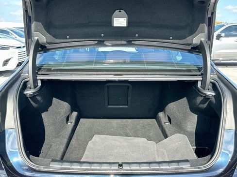 Used 2023 BMW 740i w/ Parking Assistance Package RWD image 26