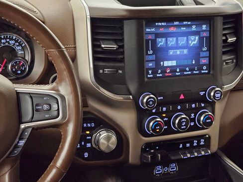 Used 2021 RAM 1500 Laramie AWD/4WD image 9
